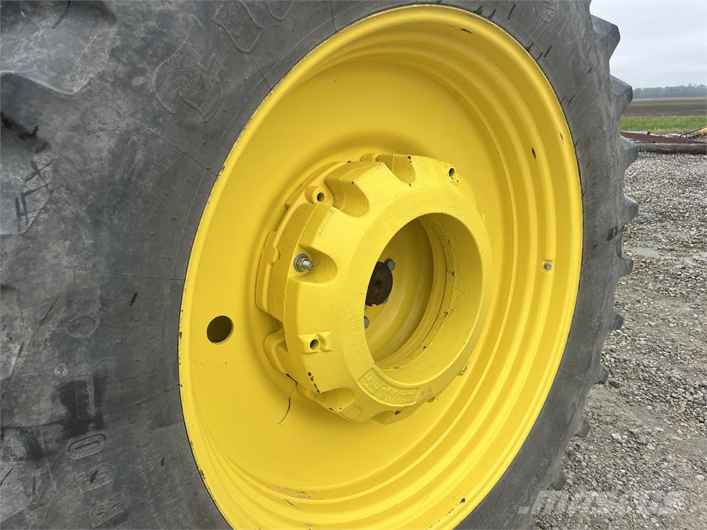 John Deere 8R 340 Трактори