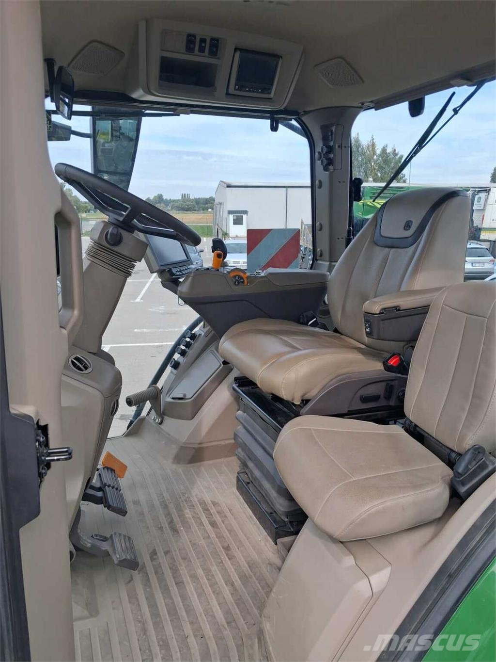 John Deere 8RX 410 الجرارات