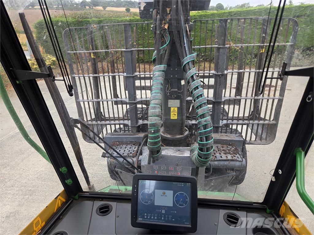 John Deere 910G Forwarders