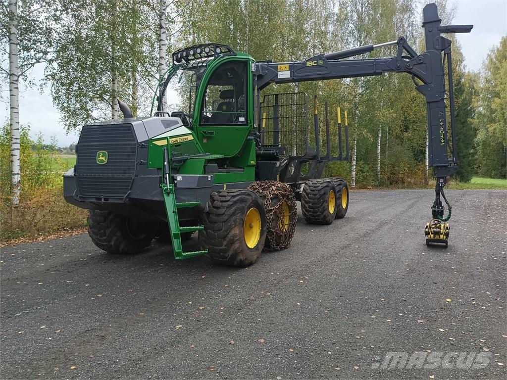 John Deere 910G Forwarderid