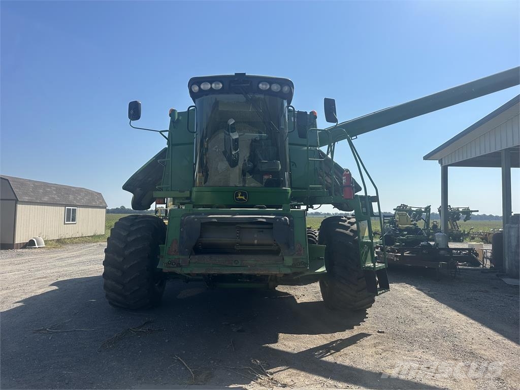 John Deere 9570 STS Sklízecí mlátičky