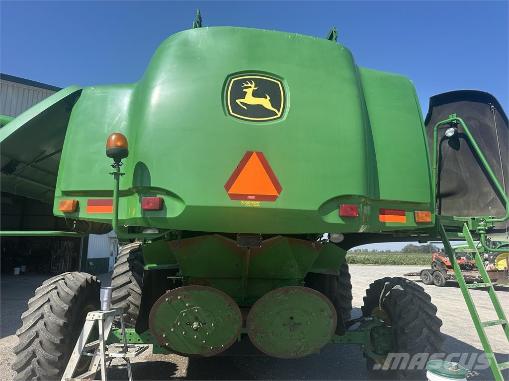 John Deere 9570 STS Sklízecí mlátičky