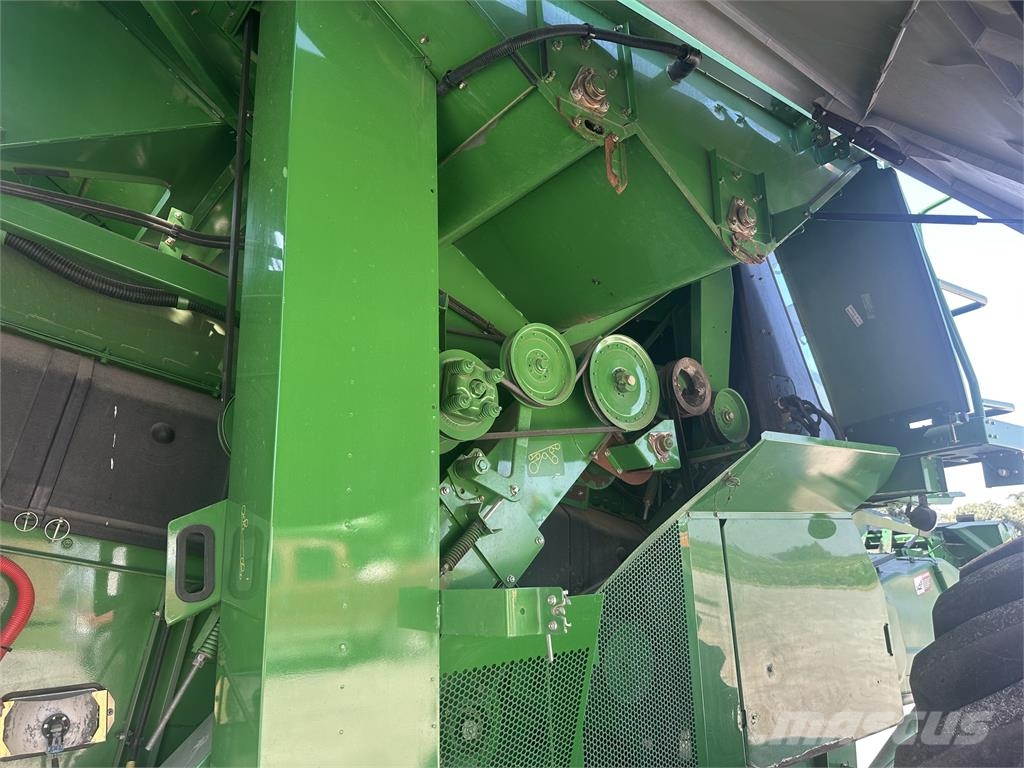 John Deere 9570 STS Sklízecí mlátičky
