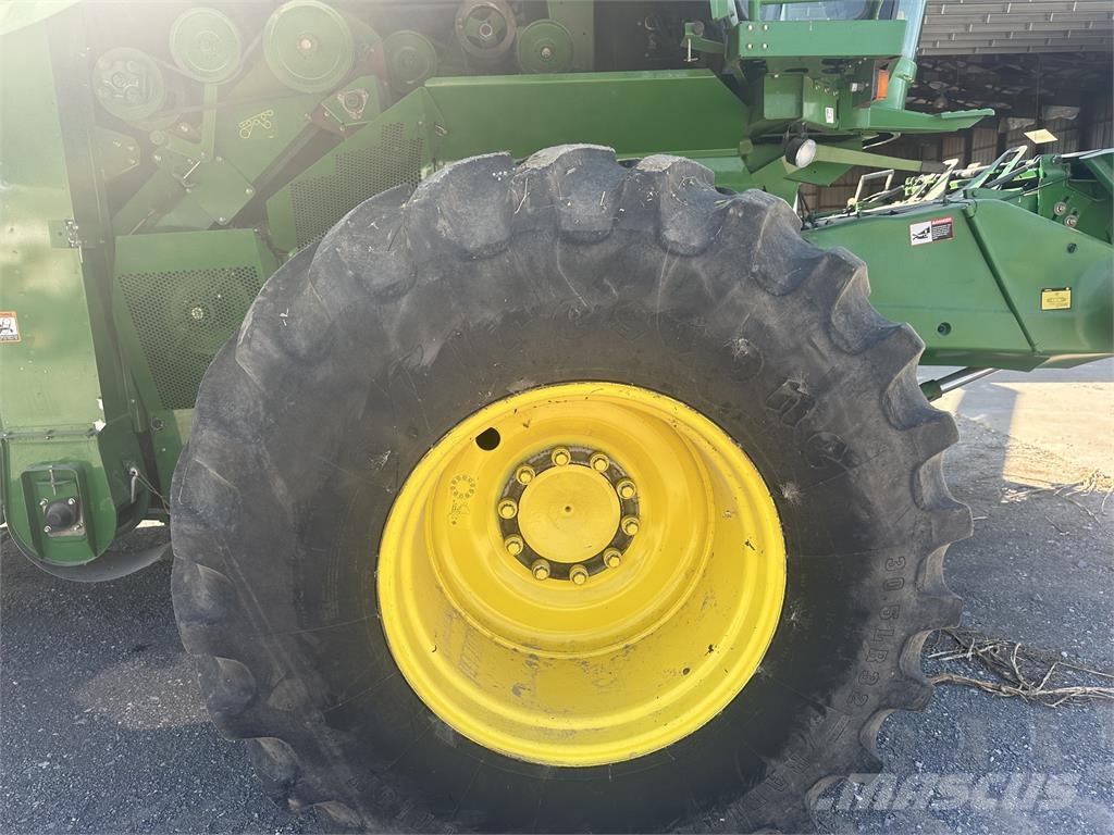 John Deere 9570 STS Sklízecí mlátičky