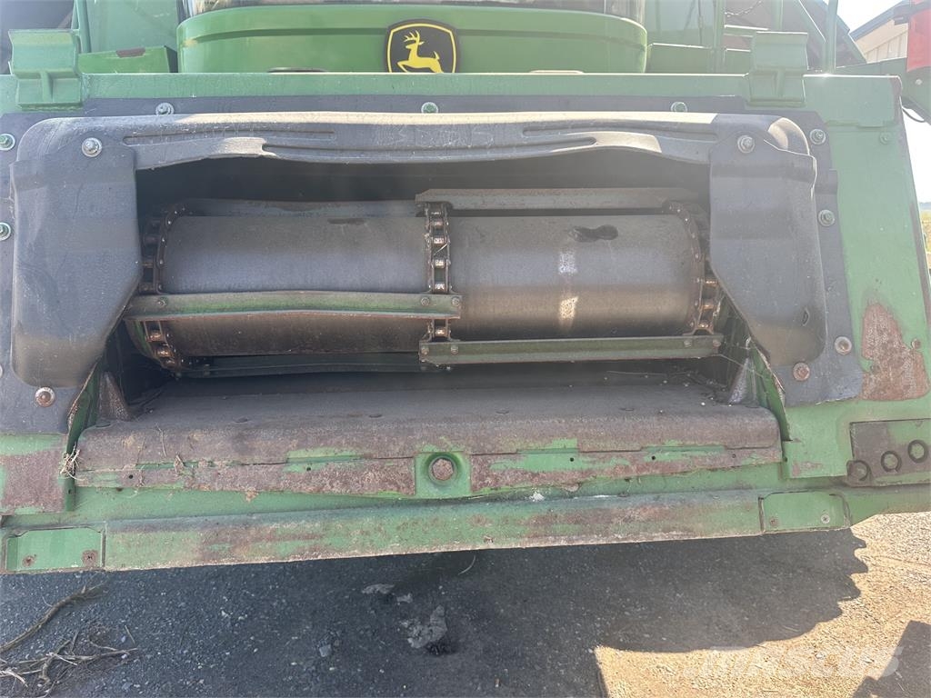 John Deere 9570 STS Sklízecí mlátičky
