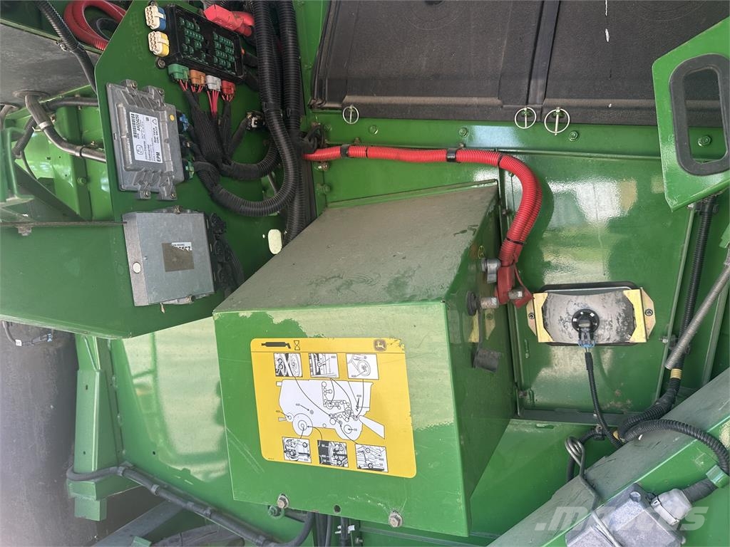 John Deere 9570 STS Sklízecí mlátičky