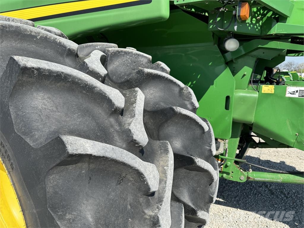 John Deere 9870 STS Derliaus nuėmimo kombainai