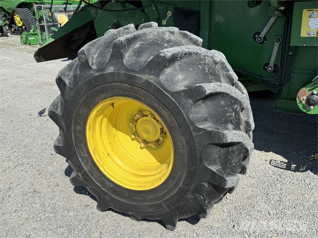 John Deere 9870 STS Derliaus nuėmimo kombainai
