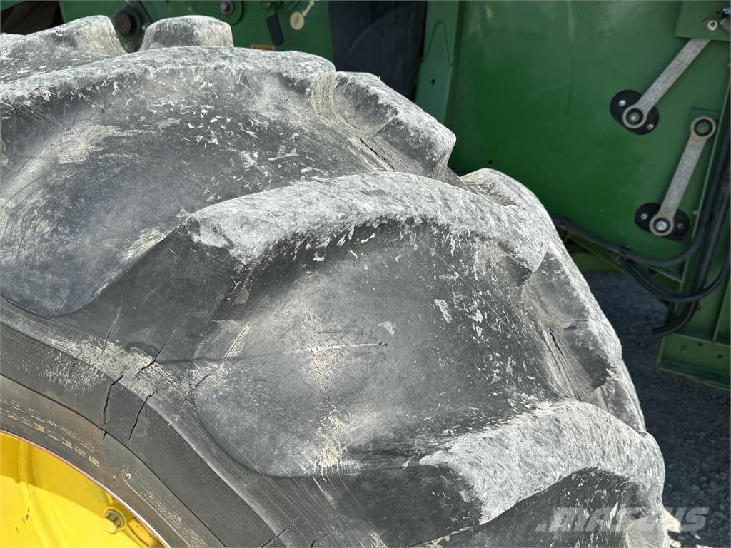 John Deere 9870 STS Derliaus nuėmimo kombainai
