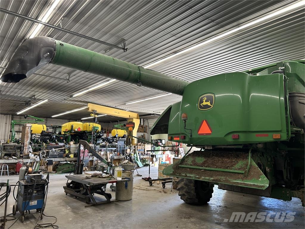John Deere 9870 STS Combine harvesters