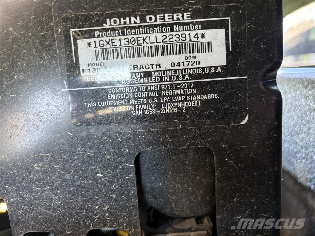 John Deere E130 Åkgräsklippare