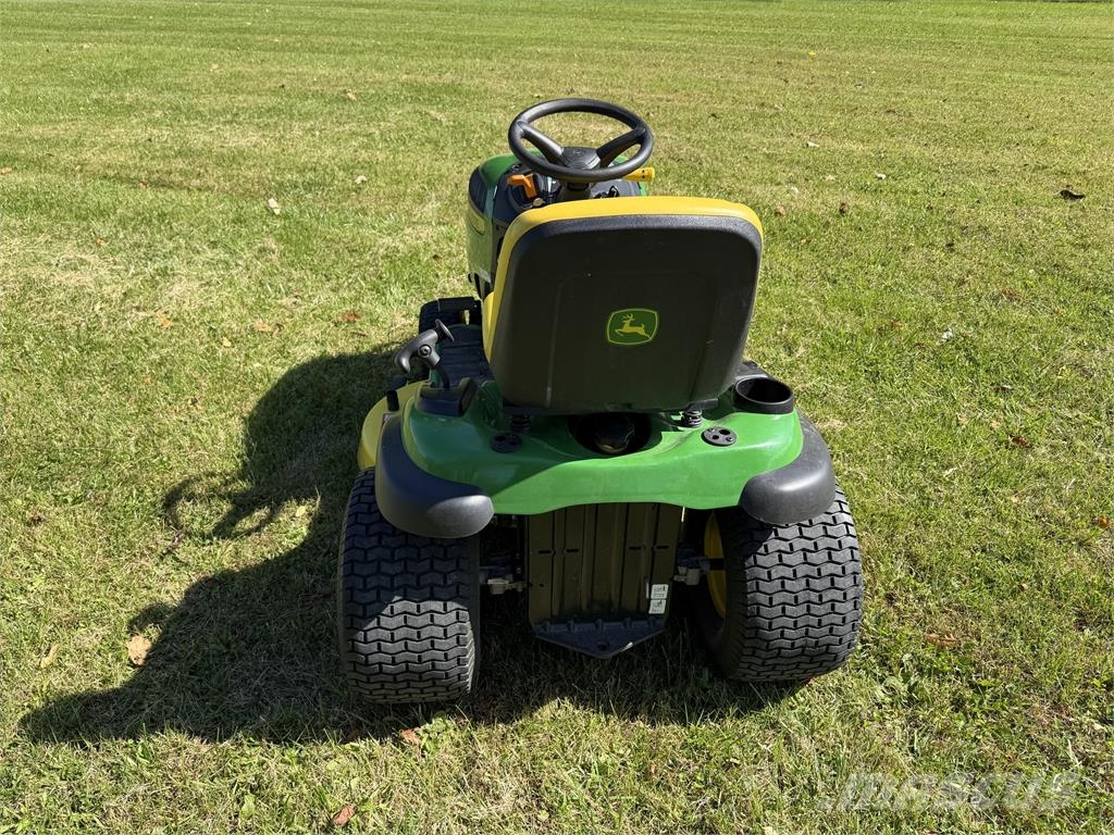 John Deere E130 Åkgräsklippare