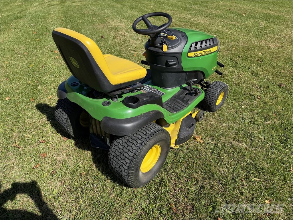 John Deere E130 Åkgräsklippare