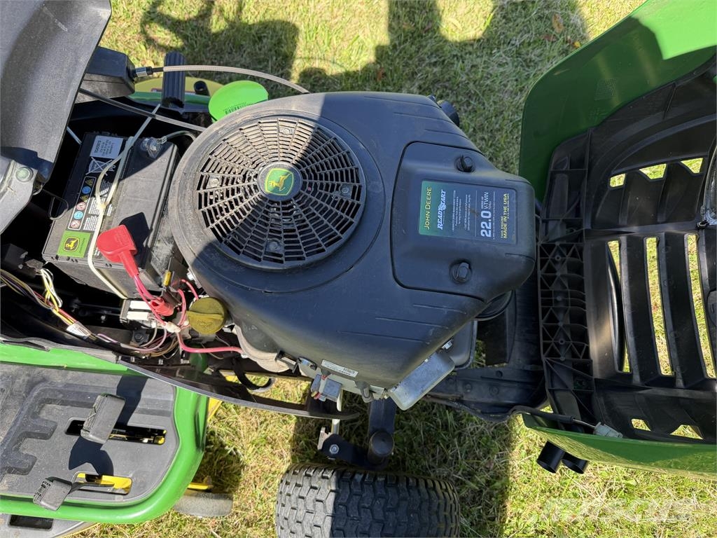 John Deere E130 Åkgräsklippare