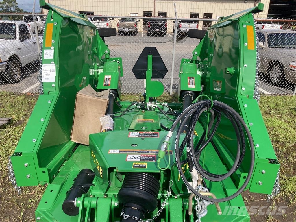 John Deere FC12E Debalotare, taiere, impachetare