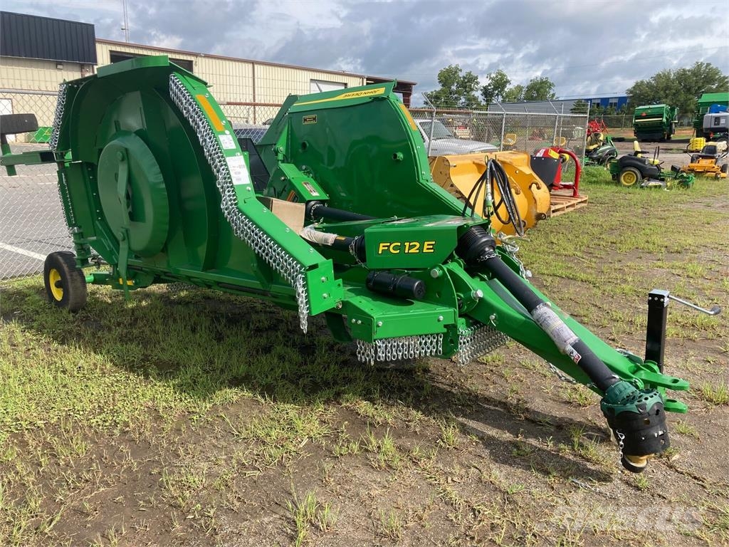 John Deere FC12E Debalotare, taiere, impachetare