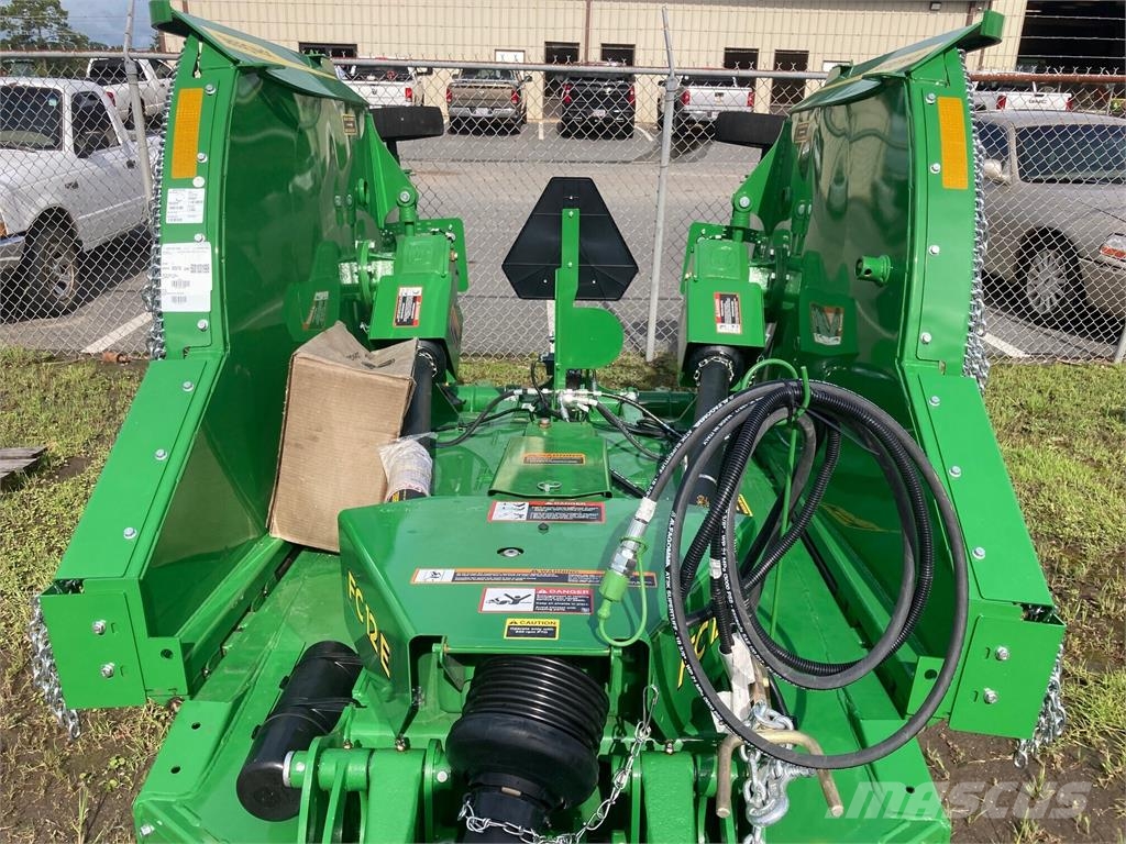 John Deere FC12E آلات تمزيق الحزم وتقطيعها ونشرها