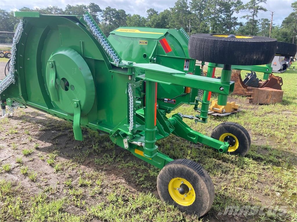 John Deere FC12E آلات تمزيق الحزم وتقطيعها ونشرها