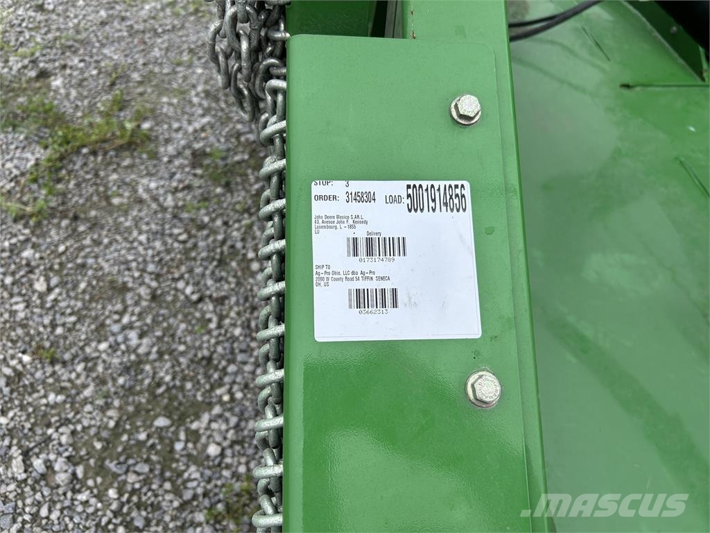 John Deere FC15M 草捆撕碎機、切割機、拆袋機