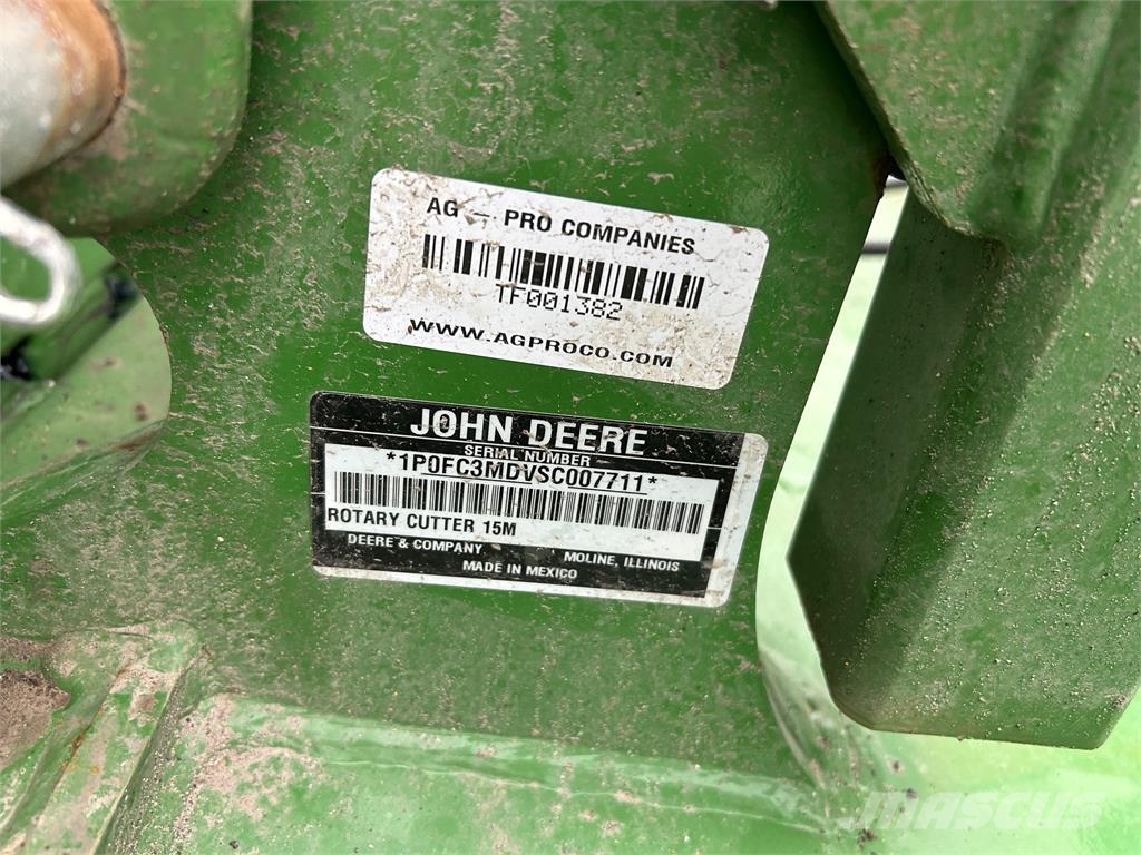 John Deere FC15M 草捆撕碎機、切割機、拆袋機