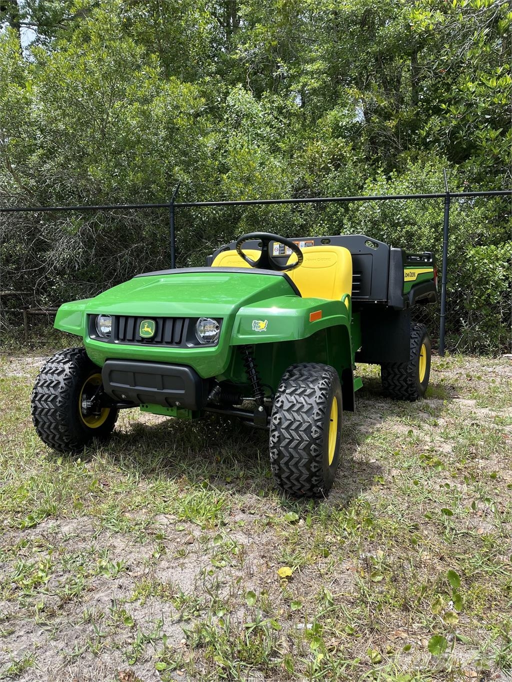 John Deere GATOR TX Pomoćni strojevi
