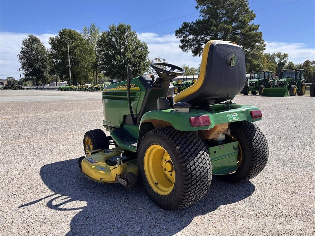 John Deere GT245 Riding mowers