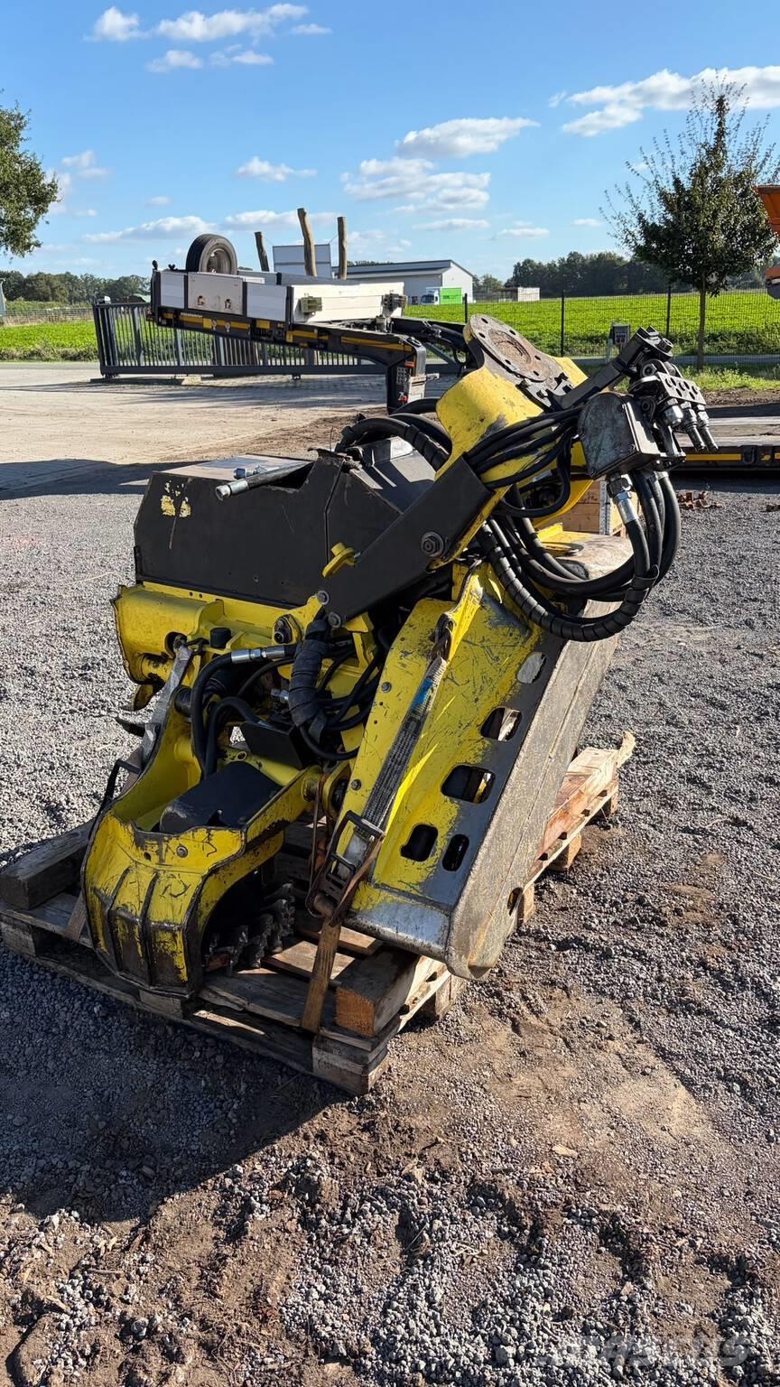 John Deere H415 收穫機頭