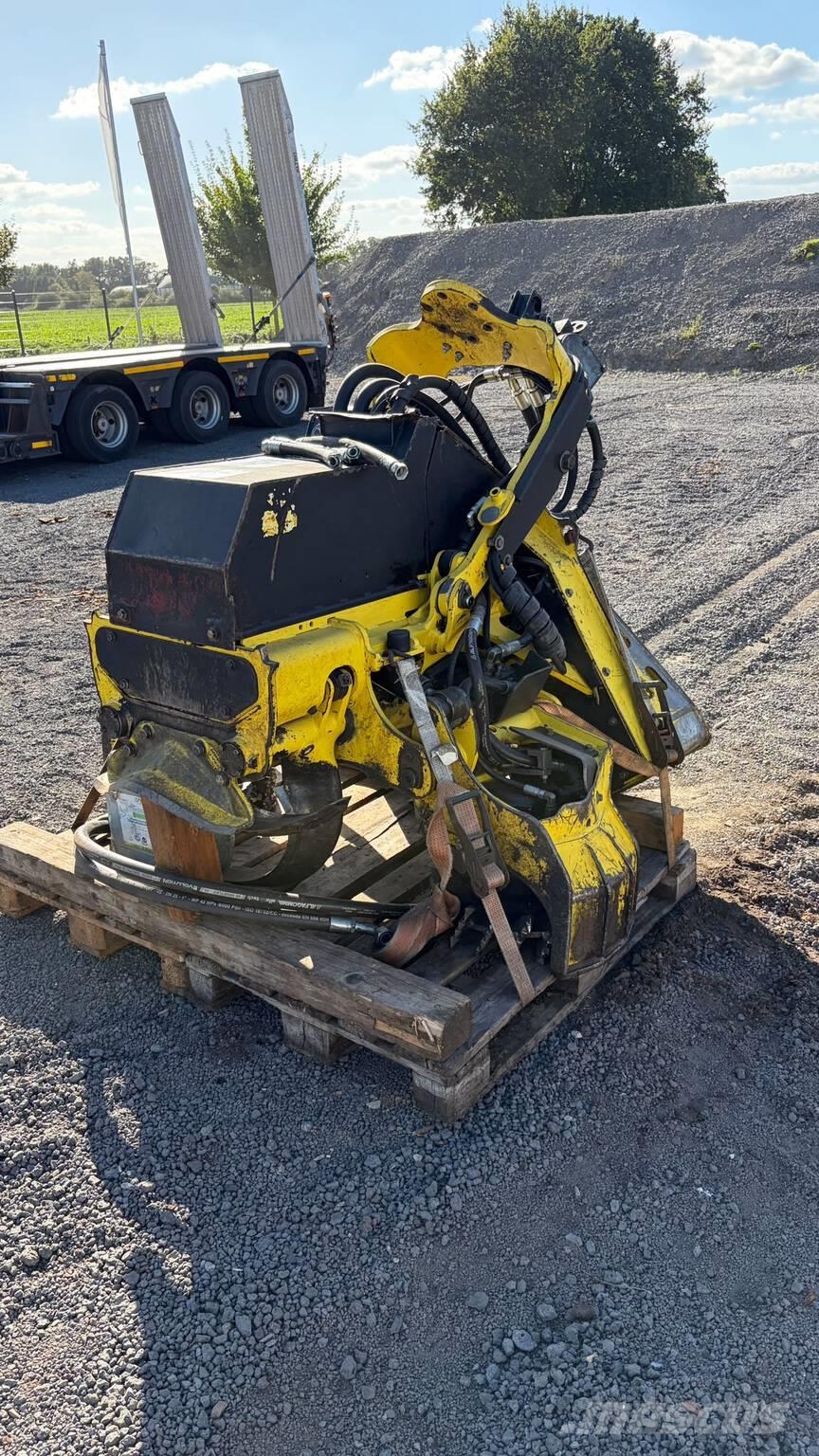 John Deere H415 收穫機頭