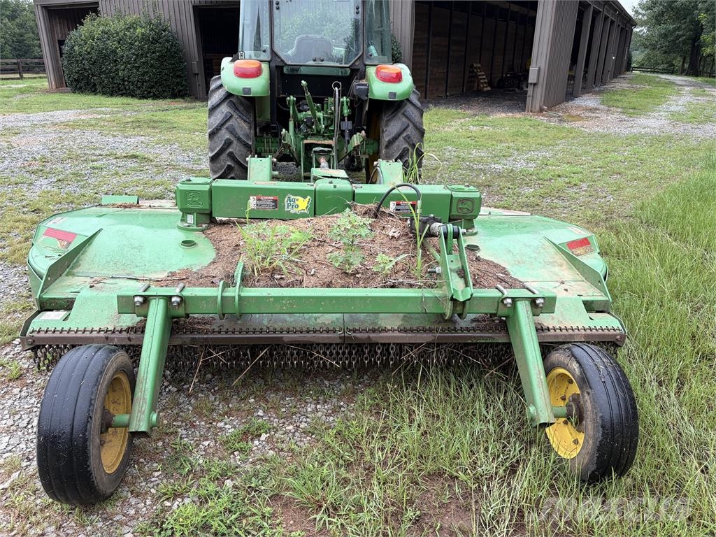 John Deere MX10 Bale shredders, cutters and unrollers