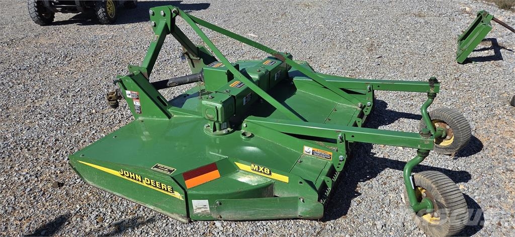 John Deere MX8 Rezači za bale, oprema za rezanje i odvajanje bal