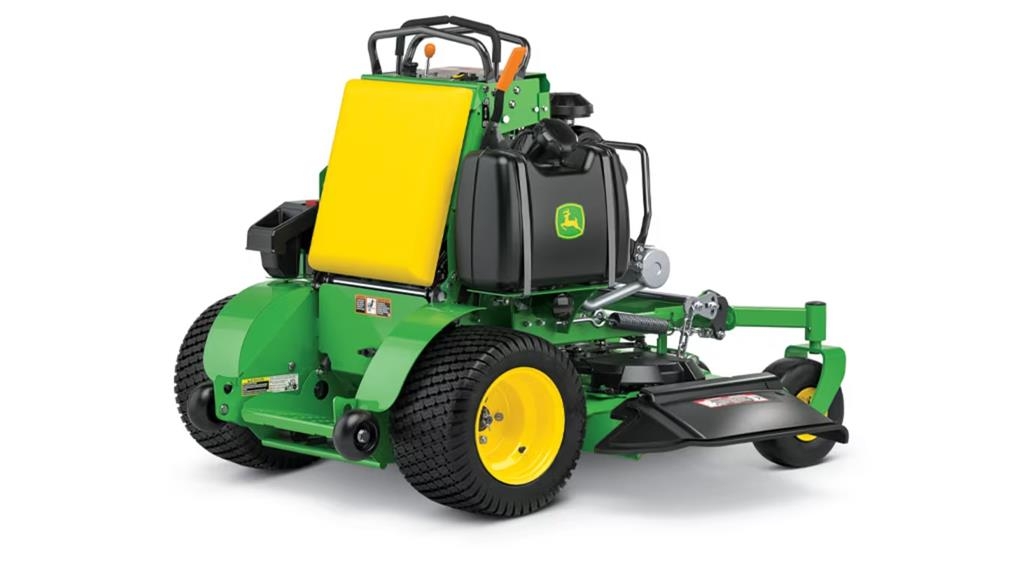 John Deere Q820E Самохідні газонокосарки