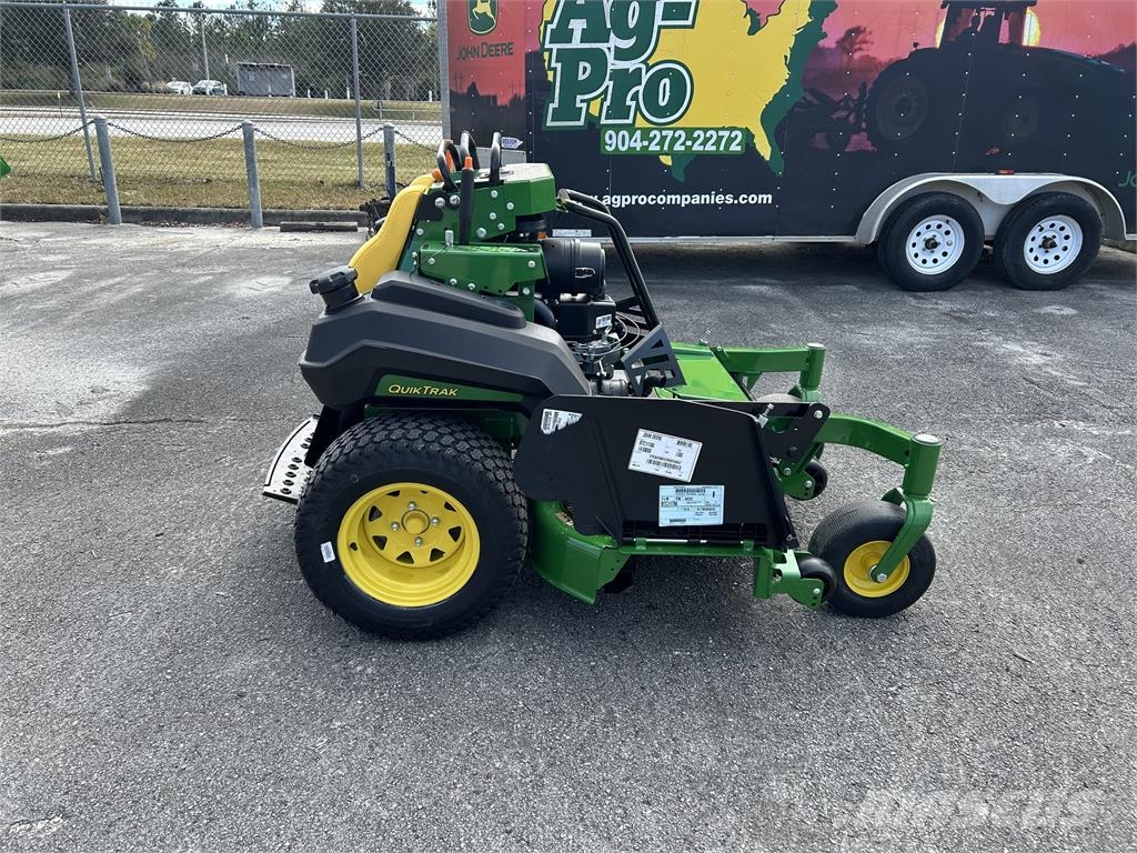 John Deere Q820M ركوب الحشائش
