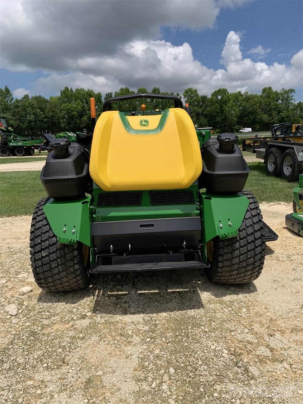 John Deere Q850R Самохідні газонокосарки