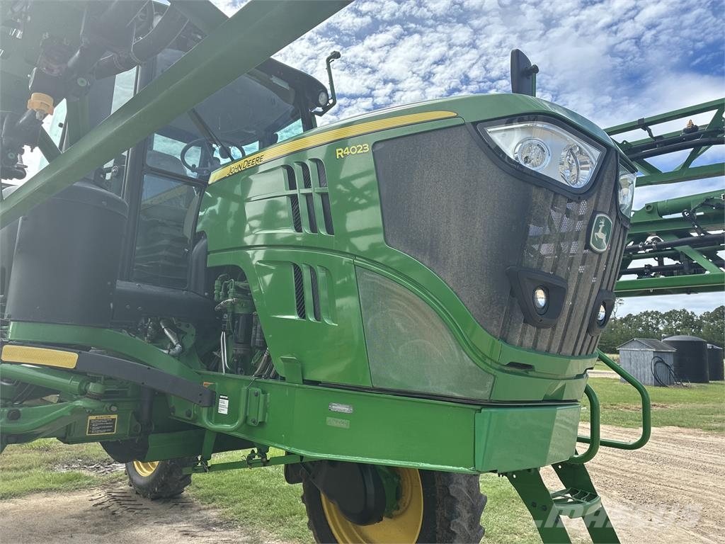 John Deere R4023 Pulverizadores rebocados