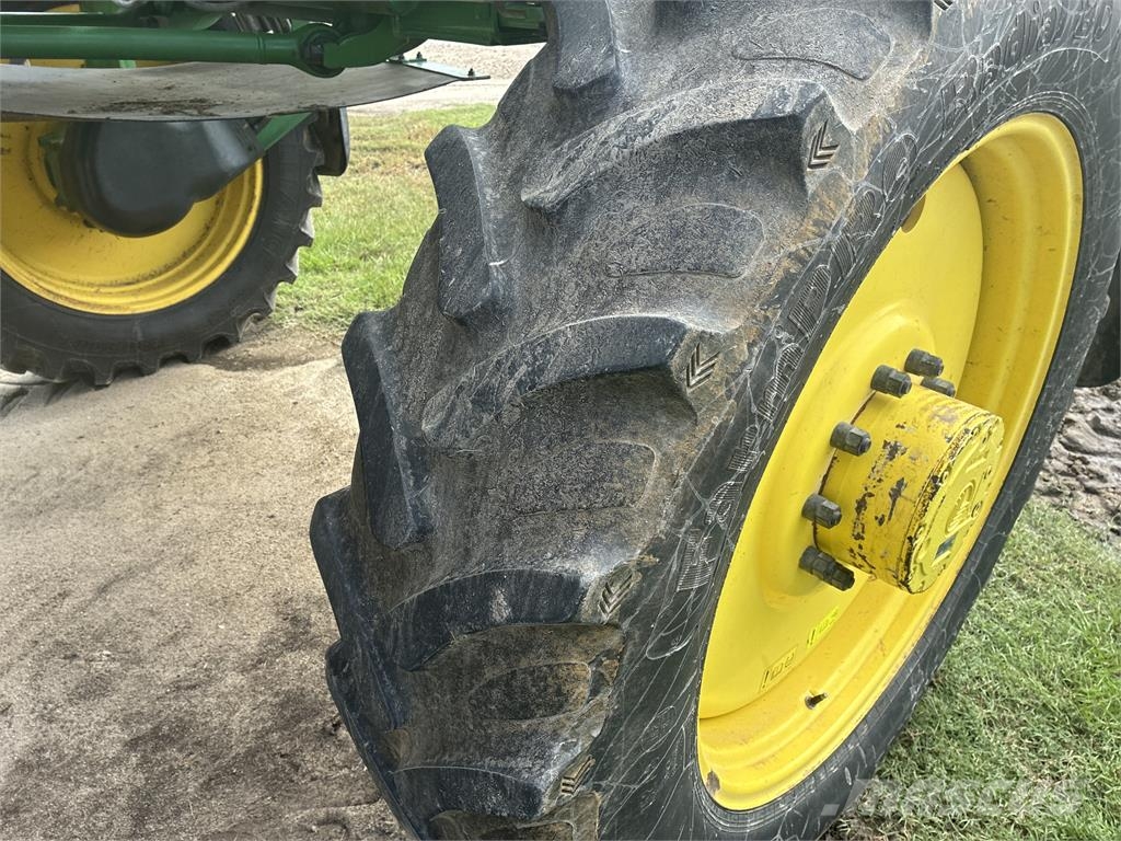 John Deere R4023 Pulverizadores rebocados