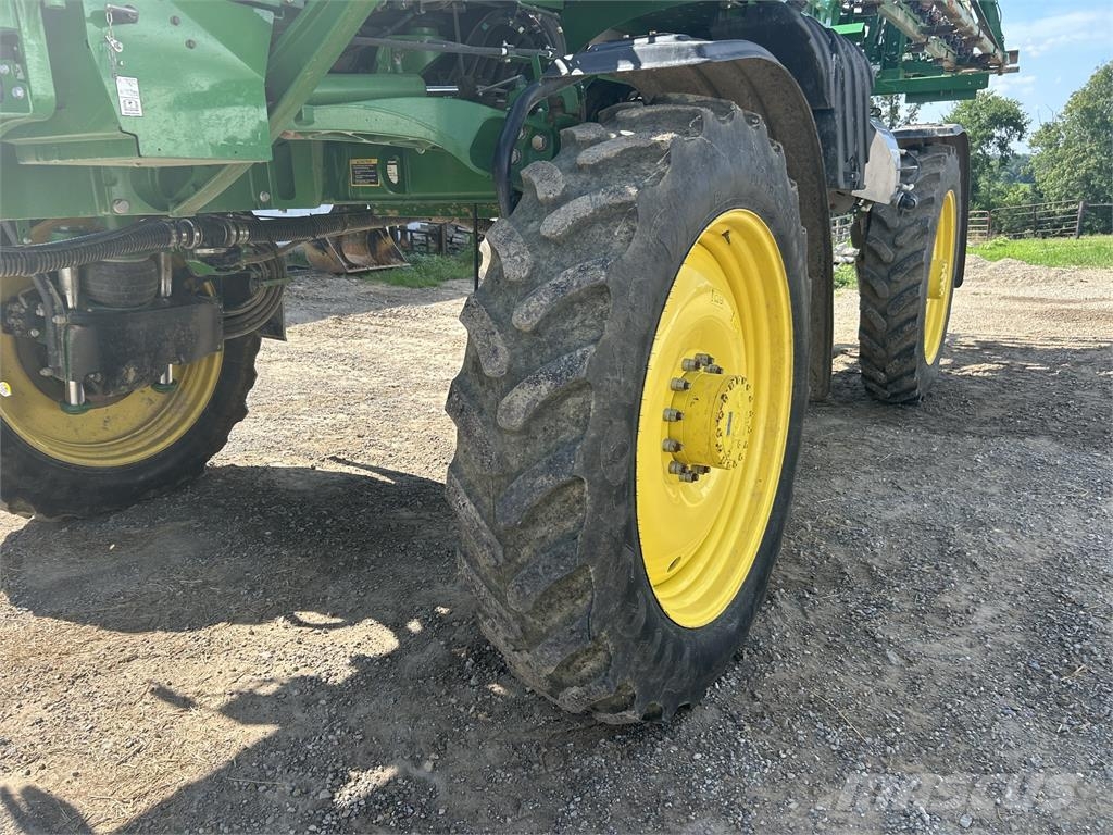 John Deere R4030 Vontatott trágyaszórók