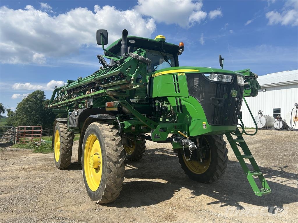 John Deere R4030 Vontatott trágyaszórók