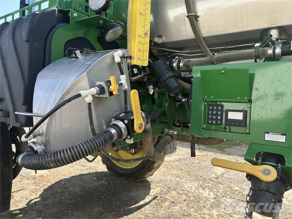 John Deere R4030 Vontatott trágyaszórók