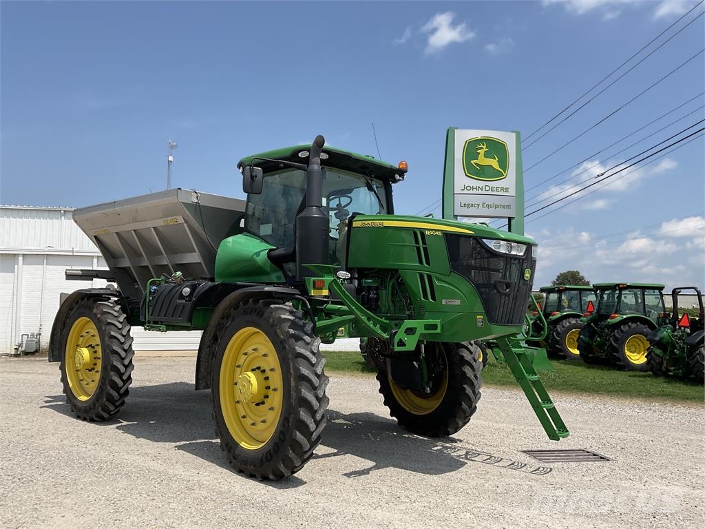John Deere R4045 Haagispritsid