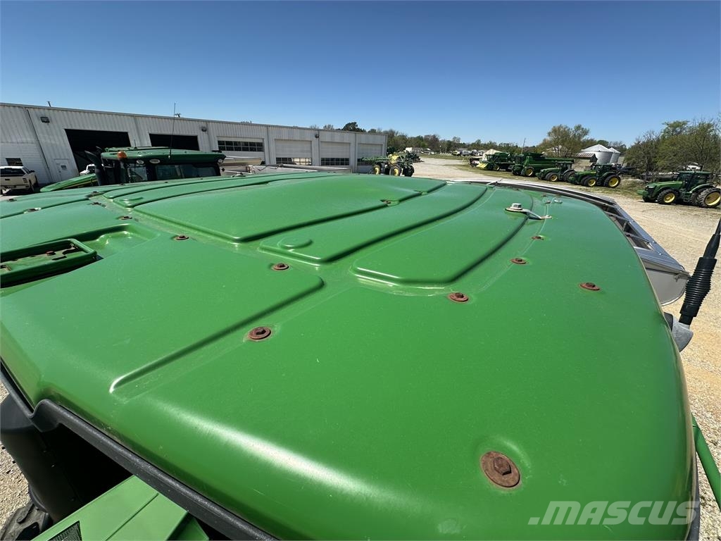 John Deere R4045 Haagispritsid