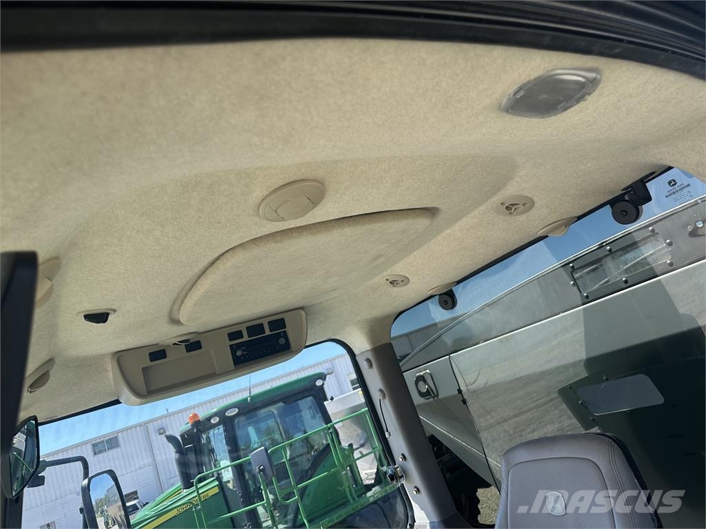 John Deere R4045 Haagispritsid