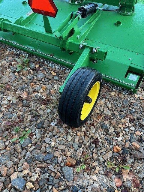 John Deere RC10M Ķīpu smalcinātāji, griezēji un attinēji