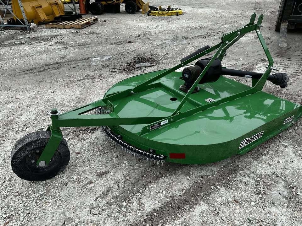 John Deere RC4060 آلات تمزيق الحزم وتقطيعها ونشرها