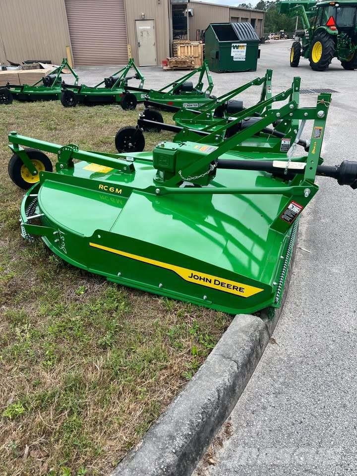 John Deere RC6M Bale shredders, cutters and unrollers