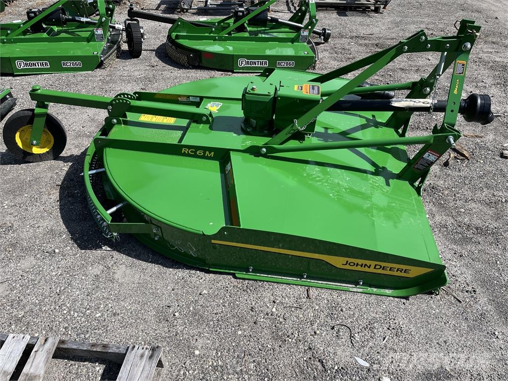 John Deere RC6M آلات تمزيق الحزم وتقطيعها ونشرها