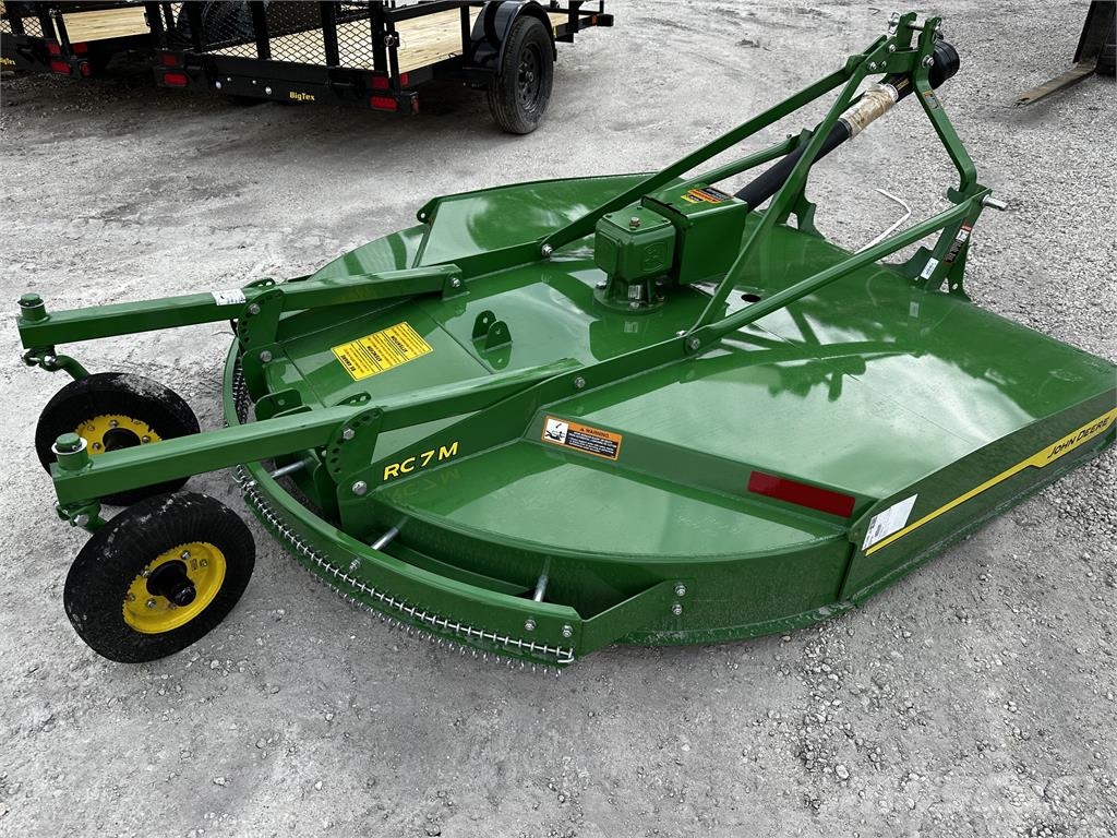 John Deere RC7M Измельчители тюков