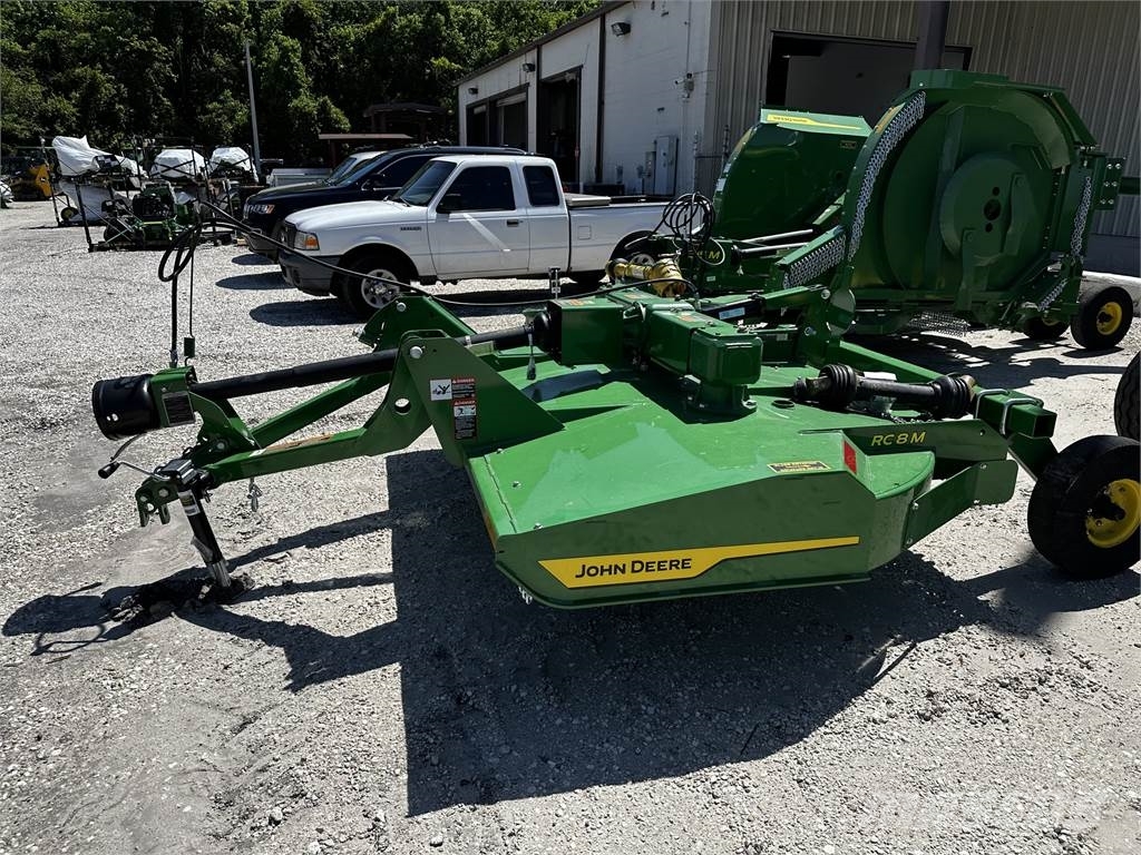 John Deere RC8M Paalinkäsittelykoneet