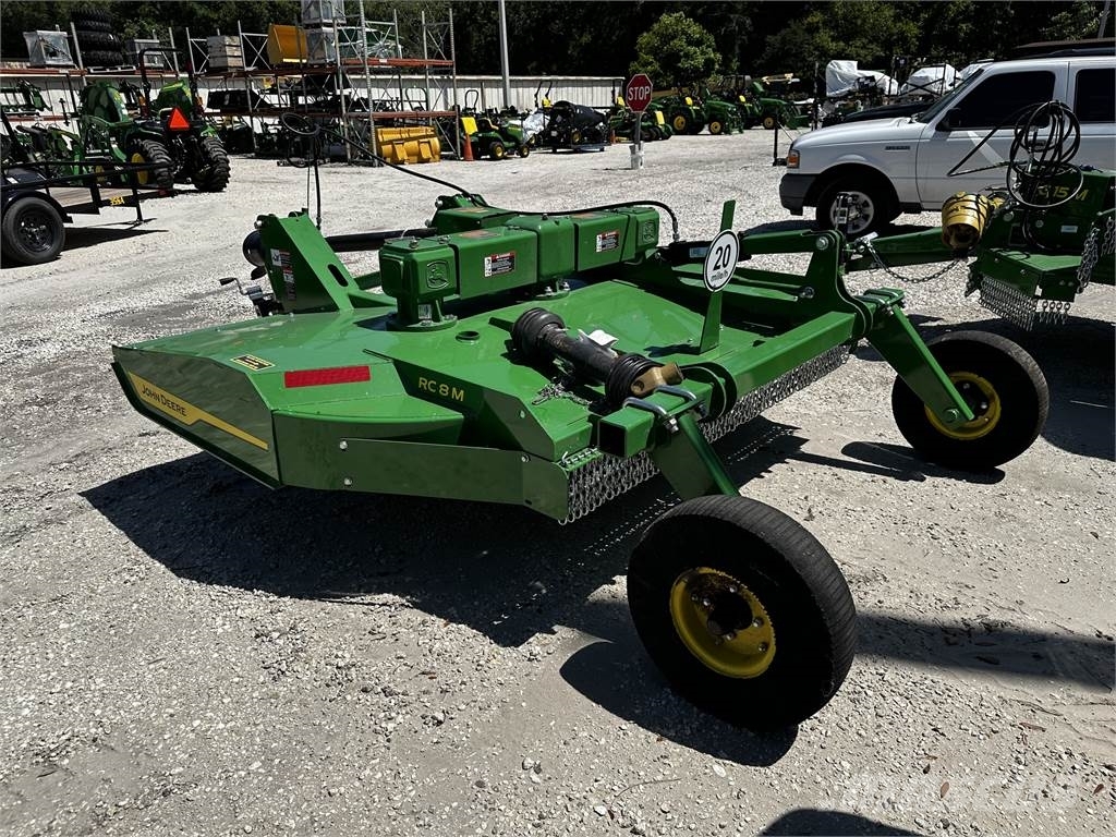 John Deere RC8M Paalinkäsittelykoneet