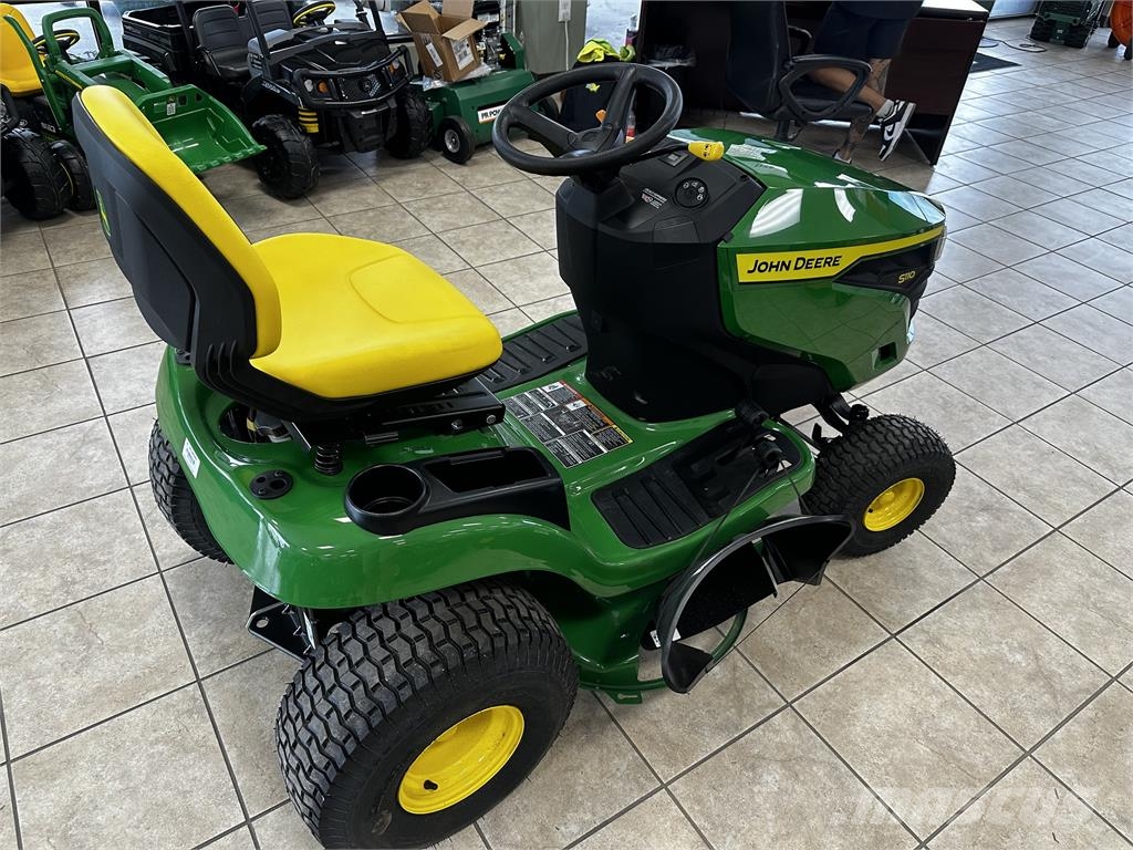 John Deere S110 탑승형 잔디깎기