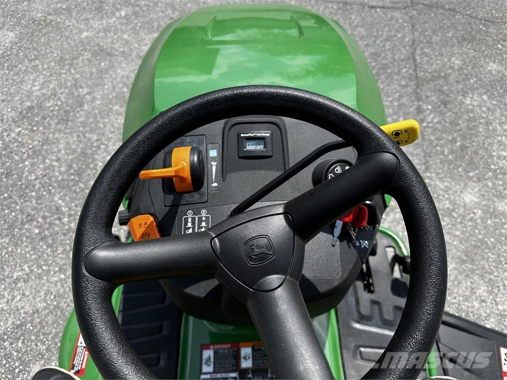 John Deere S120 Χορτοκοπτικά με καθιστό χειριστή